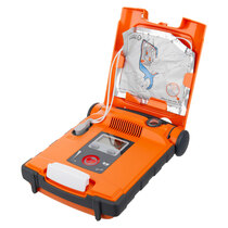 Provides voice and text prompts to help guide the rescuer throughout CPR and defibrillation treatment